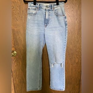 Abercrombie & Fitch Ultra High Rise Ankle Straight Jean sz 28 (6) long